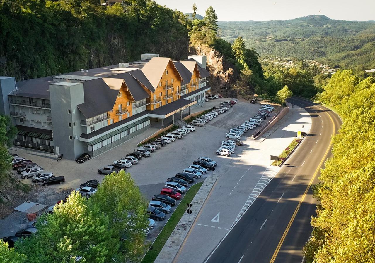 Sky Palace Hotel 3*